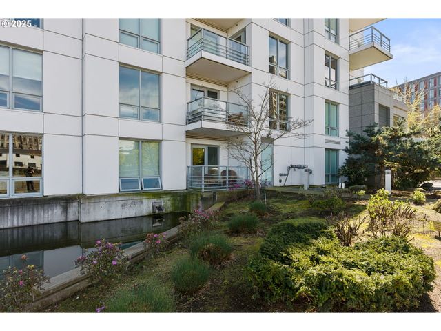 1310 Nw NAITO Pkwy 105, Portland, OR 97209