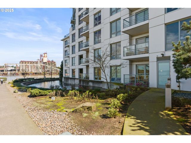 1310 Nw NAITO Pkwy 105, Portland, OR 97209