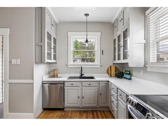 2984 S Delaware St, Englewood, CO 80110