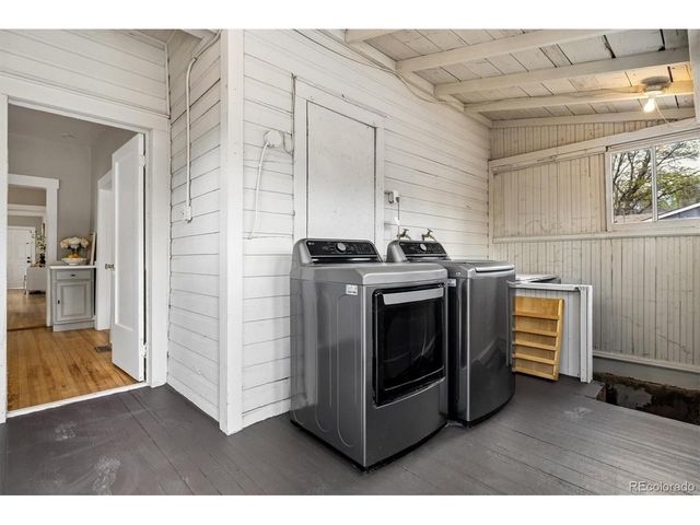 2984 S Delaware St, Englewood, CO 80110