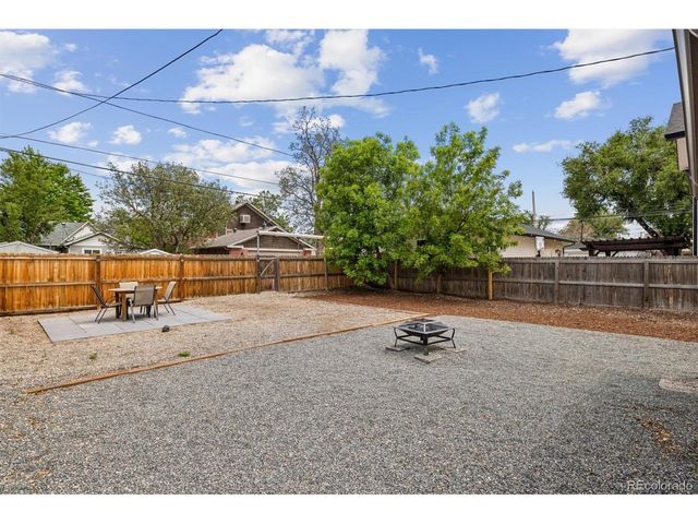 2984 S Delaware St, Englewood, CO 80110