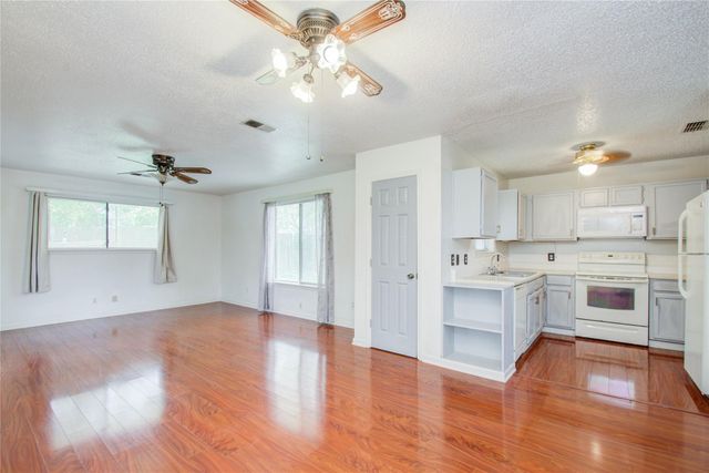 7022 Foxbrook Drive, Humble, TX 77338