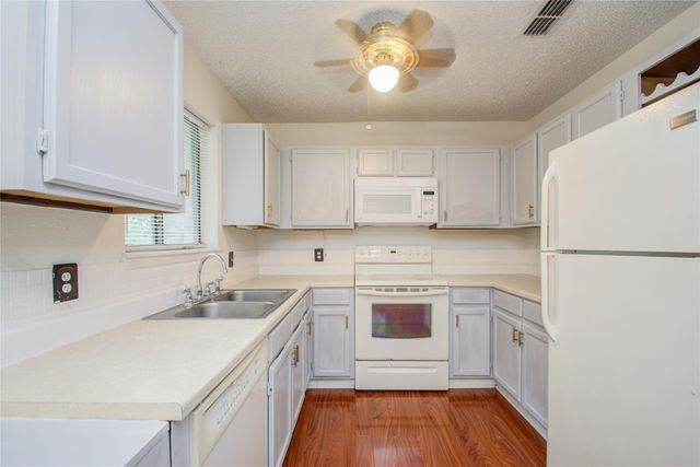 7022 Foxbrook Drive, Humble, TX 77338