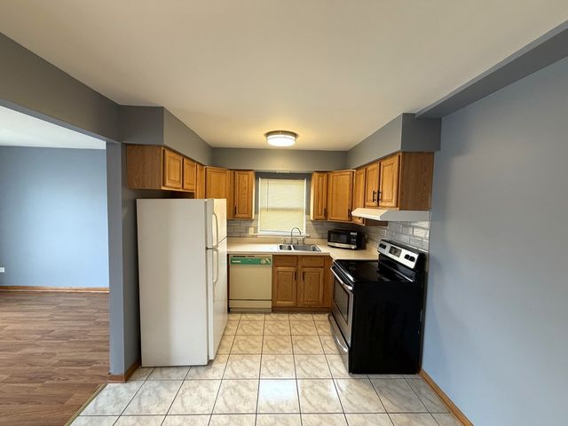 11946 S Ridgeway Avenue 2A, Alsip, IL 60803