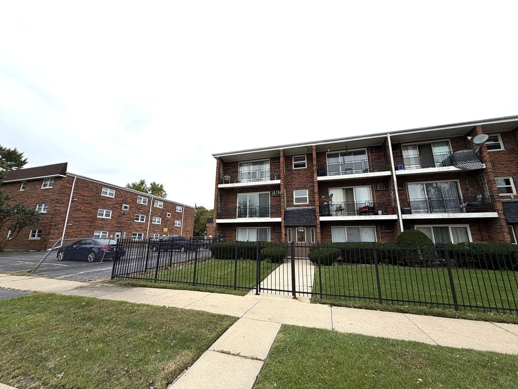 11946 S Ridgeway Avenue 2A, Alsip, IL 60803