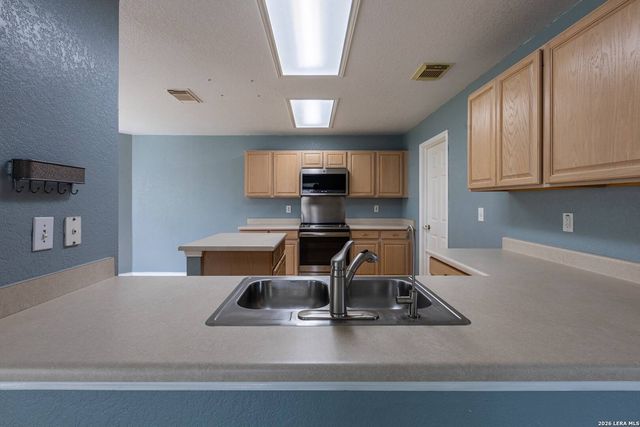 10838 LARSON CAVERN, San Antonio, TX 78254