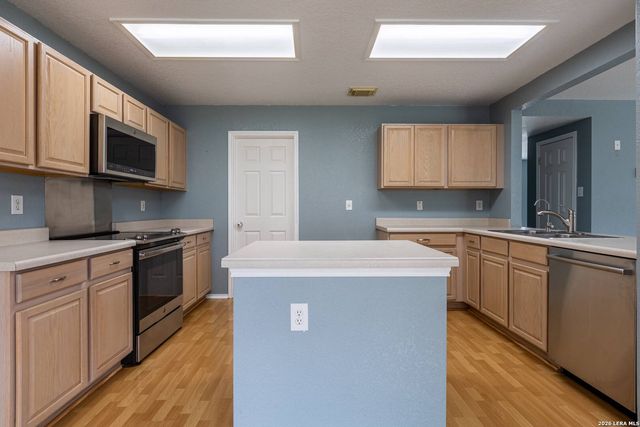 10838 LARSON CAVERN, San Antonio, TX 78254