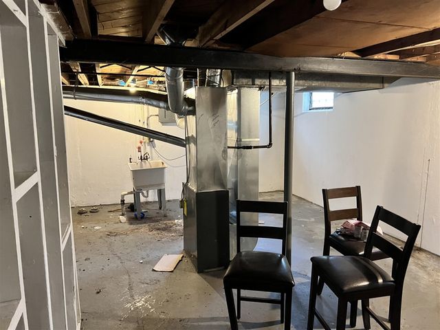 9151 Mansfield Street, Detroit, MI 48228