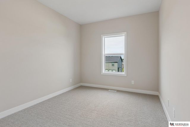 12104 S 109th Street, Papillion, NE 68046