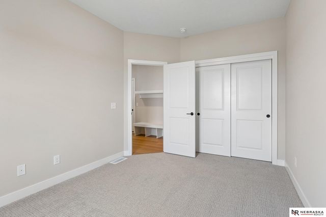 12104 S 109th Street, Papillion, NE 68046