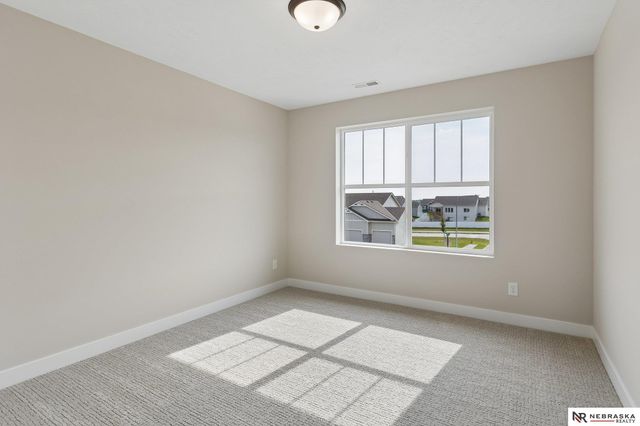 12104 S 109th Street, Papillion, NE 68046