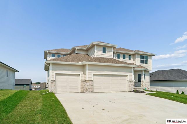 12104 S 109th Street, Papillion, NE 68046