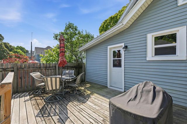 1008 Giles Street, Stoughton, WI 53589