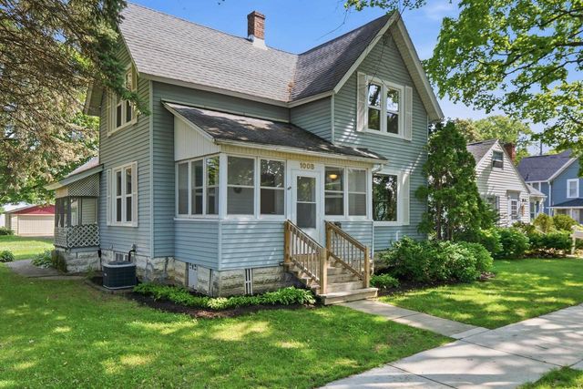 1008 Giles Street, Stoughton, WI 53589