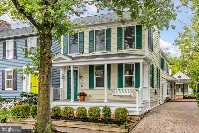 16 W DELAWARE AVE, Pennington, NJ 08534