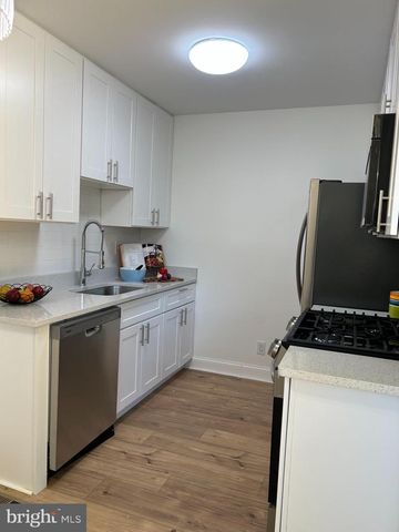 9620 52ND AVE, College Park, MD 20740