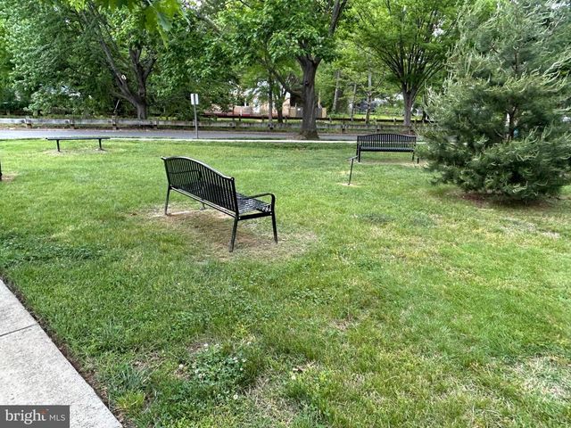 9620 52ND AVE, College Park, MD 20740