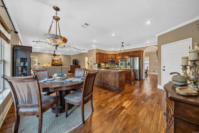 165 Paddock Point, Hot Springs, AR 71913