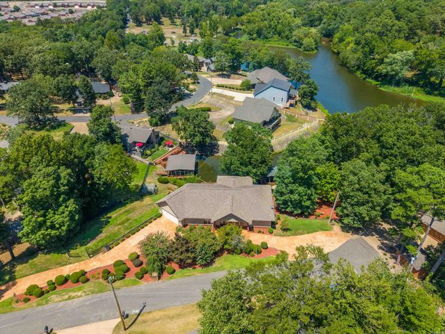 165 Paddock Point, Hot Springs, AR 71913