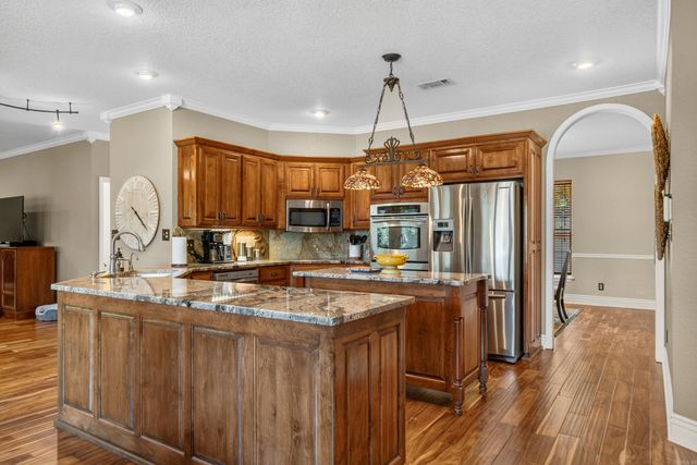 165 Paddock Point, Hot Springs, AR 71913