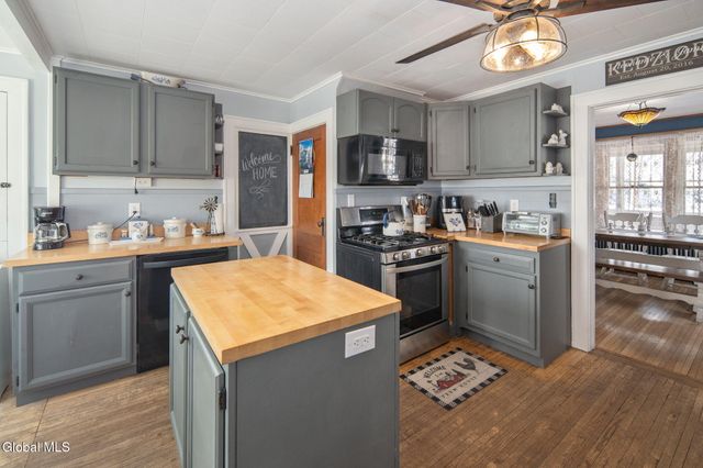 552 N Harpersfield Road, Jefferson, NY 12093