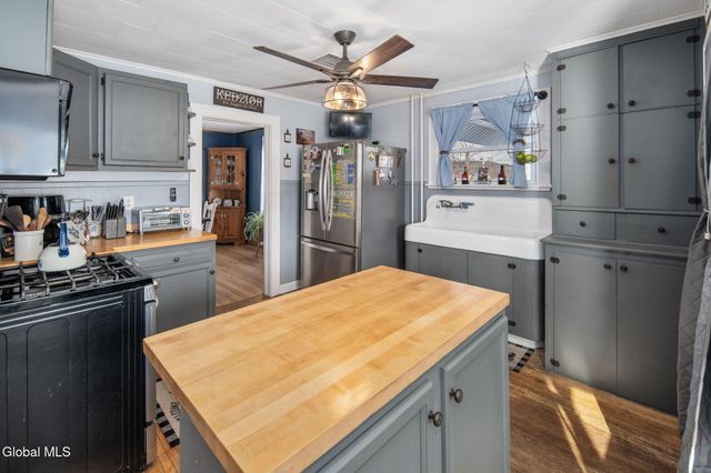 552 N Harpersfield Road, Jefferson, NY 12093