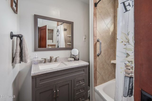 552 N Harpersfield Road, Jefferson, NY 12093