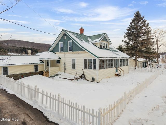 552 N Harpersfield Road, Jefferson, NY 12093