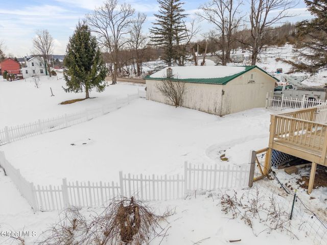 552 N Harpersfield Road, Jefferson, NY 12093