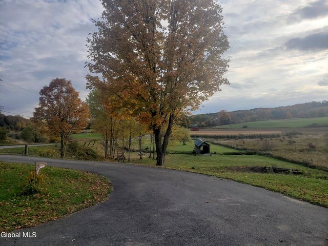 552 N Harpersfield Road, Jefferson, NY 12093