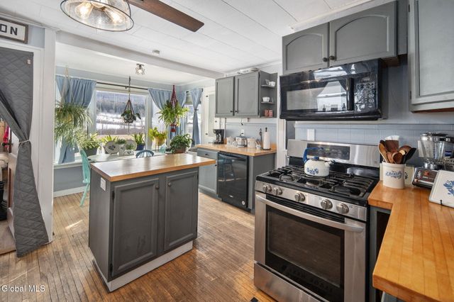 552 N Harpersfield Road, Jefferson, NY 12093