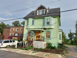 9940 Charlevoix Street, Detroit, MI 48214