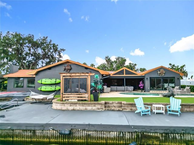 823 SW KINGS BAY DRIVE, Crystal River, FL 34429