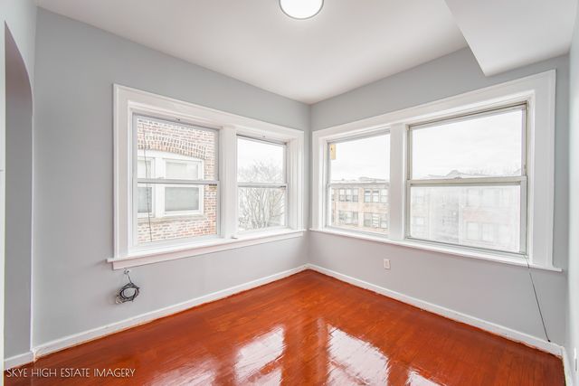 6720 S Paxton Avenue 3N, Chicago, IL 60649