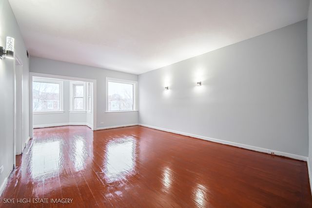 6720 S Paxton Avenue 3N, Chicago, IL 60649