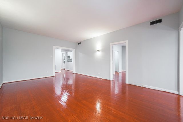 6720 S Paxton Avenue 3N, Chicago, IL 60649