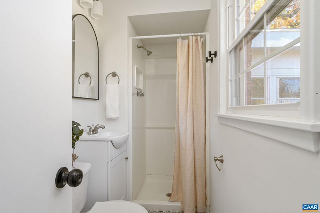 2304 SHELBY DR, Charlottesville, VA 22901