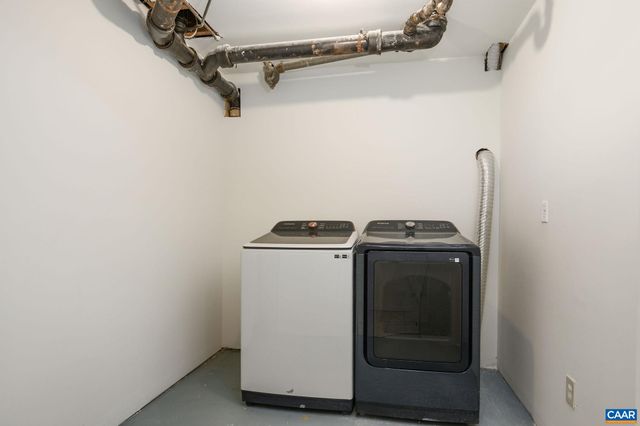 2304 SHELBY DR, Charlottesville, VA 22901