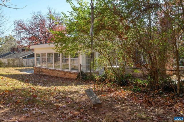 2304 SHELBY DR, Charlottesville, VA 22901