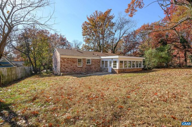 2304 SHELBY DR, Charlottesville, VA 22901