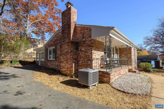 2304 SHELBY DR, Charlottesville, VA 22901