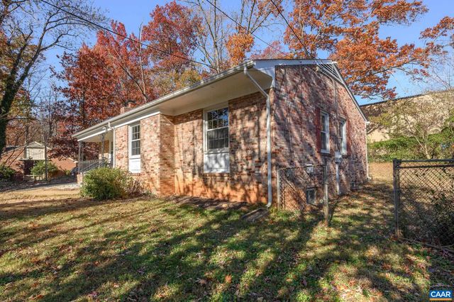 2304 SHELBY DR, Charlottesville, VA 22901
