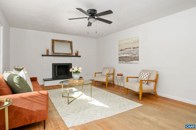 2304 SHELBY DR, Charlottesville, VA 22901