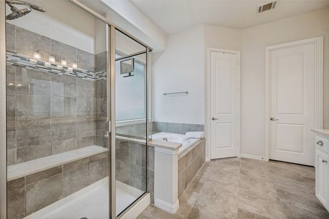 2841 Edinburgh, Carrollton, TX 75006