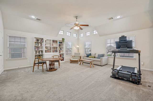 2841 Edinburgh, Carrollton, TX 75006