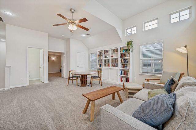 2841 Edinburgh, Carrollton, TX 75006