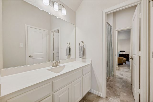 2841 Edinburgh, Carrollton, TX 75006