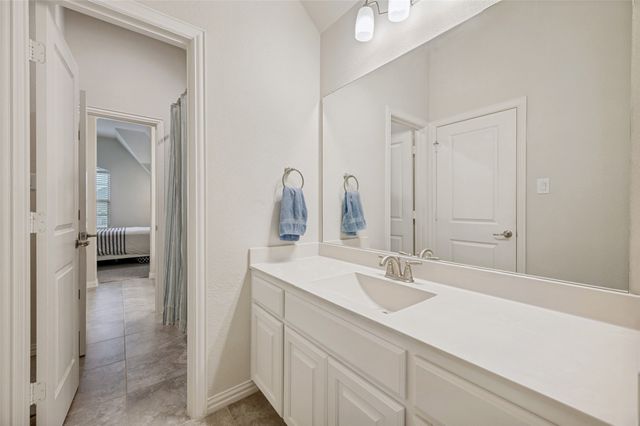 2841 Edinburgh, Carrollton, TX 75006