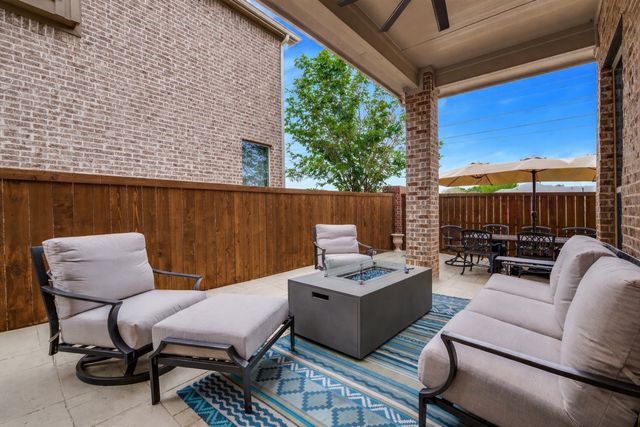 2841 Edinburgh, Carrollton, TX 75006