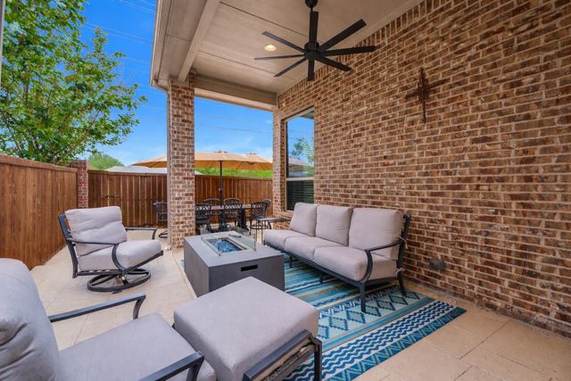 2841 Edinburgh, Carrollton, TX 75006